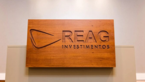 CBSF Distribuidora de Títulos e Valores Mobiliários S.A., que teve sua liquidação extrajudicial decretada nesta quinta-feira (15), é a nova identidade jurídica da Reag Trust DTVM