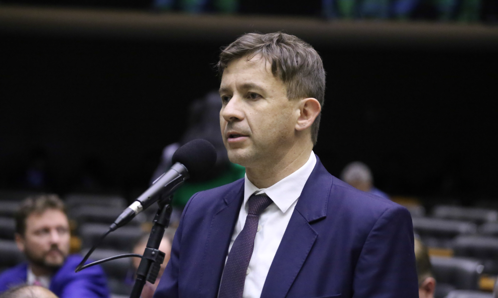 Deputado federal Eduardo Velloso (União-AC), alvo de operação da PF que apura suspeitas de desvios em emendas Pix