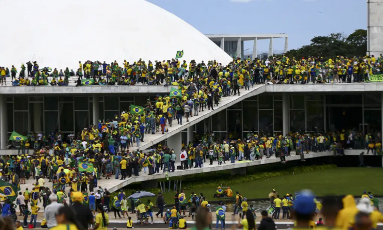 Manifestantes invadem Congresso, STF e Palácio do Planalto. Marcelo Camargo/Agência Brasil