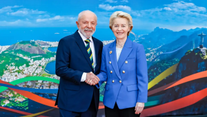 O presidente Luiz Inácio Lula da Silva vai se encontrar nesta sexta-feira (16), no Rio de Janeiro, com a presidente da Comissão Europeia, Ursula von der Leyen