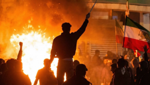 Protestos no Irã já deixaram centenas de mortos, segundo organizações internacionais Foto: Redes sociais/Reprodução/ND Mais