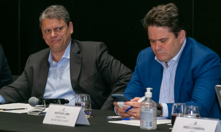 ​Tarcísio troca comando da Casa Civil no dia previsto para visita a Bolsonaro