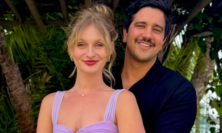 ​Brasileiro detido pelo ICE é transferido e perde contato com família, diz esposa