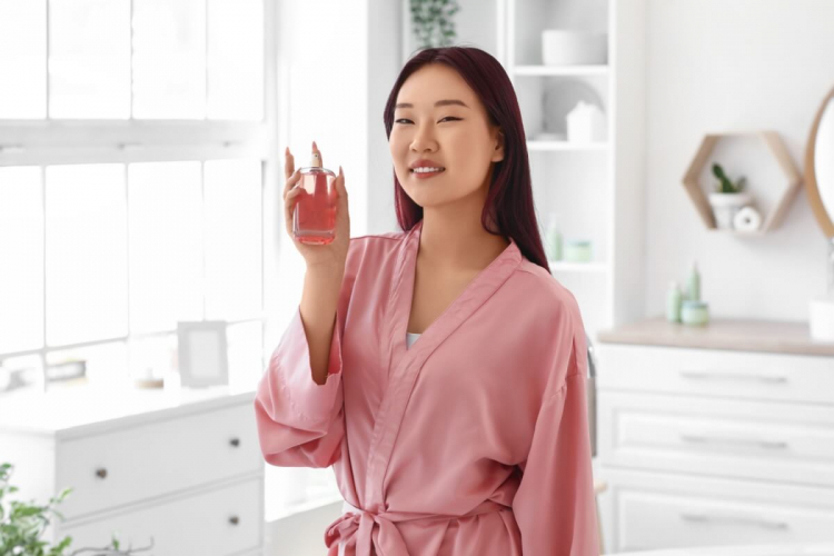 Layering: saiba como combinar body splashes e hidratantes para criar um cheiro assinatura