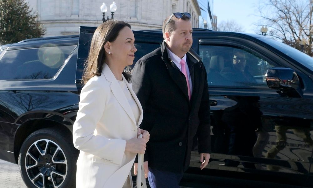 maria corina machado na caa branca