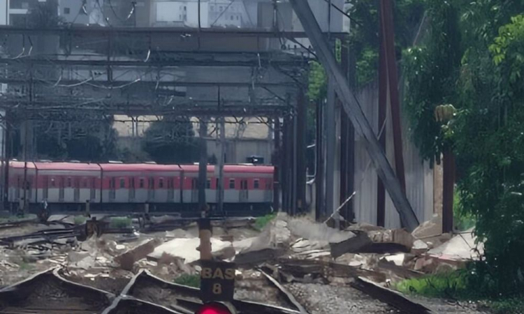 ​Muro desaba na Estação Brás e interrompe circulação dos trens da Linha 12-Safira
