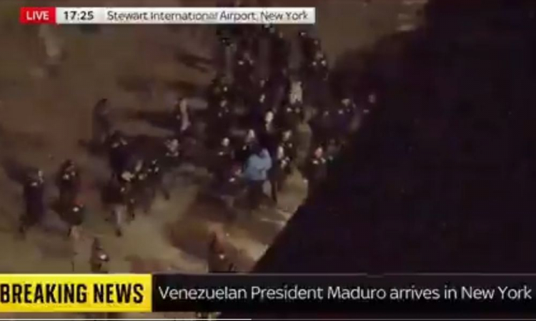 nicolas maduro escoltado