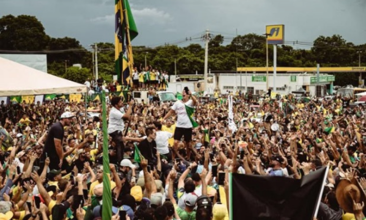 ​Manifestação de Nikolas reuniu 18 mil pessoas  em Brasília, diz USP