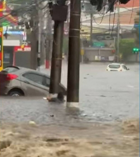 Mulher morre após ser arrastada por enxurrada na zona norte de SP