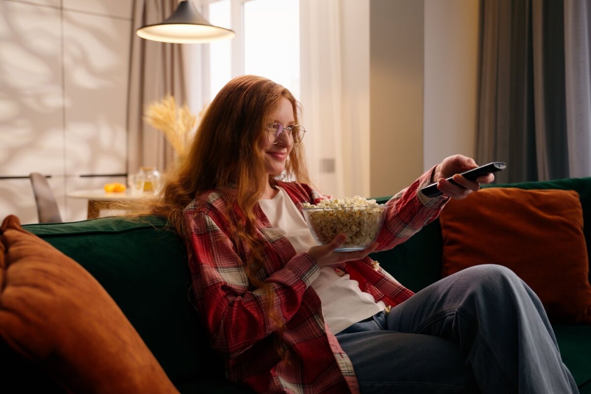 Filmes e séries transformam o sofá em aula prática de inglês 