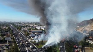 foto aérea de explosão de caminhão no Chile