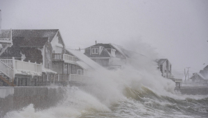 US-WEATHER-WINDSTORMS