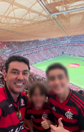 Thales com os filhos