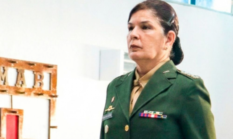 Coronel médica Cláudia Lima Gusmão Cacho