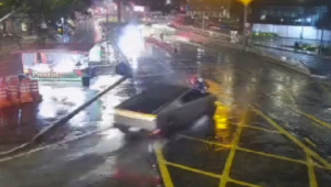 Acidente na zona sul de SP mata um homem, que se chocou com um carro da Tesla