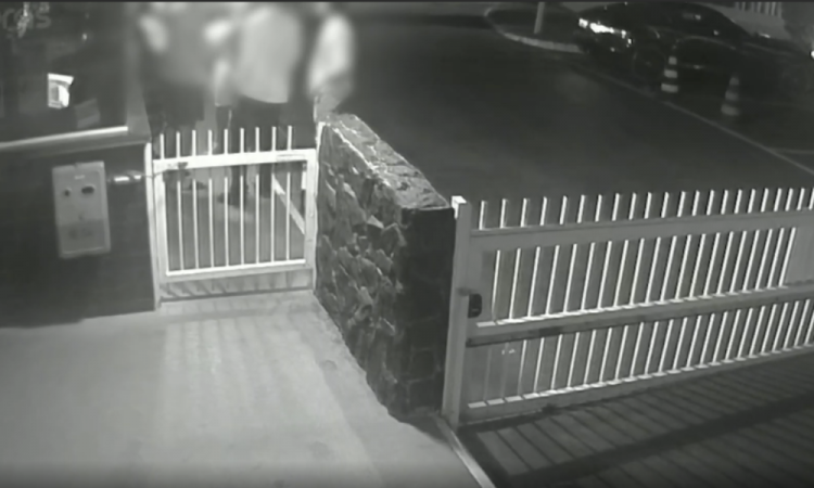 Pais e tio de adolescentes são indiciados