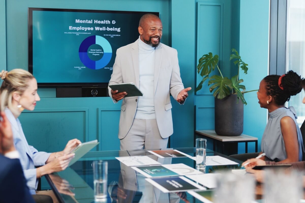 Programas estruturados em saúde mental no trabalho são importantes e costumam trazer produtividade aos integrantes da equipe 