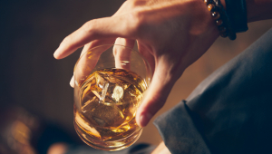 A máscara pesa mais que o Macallan de 3 milhões