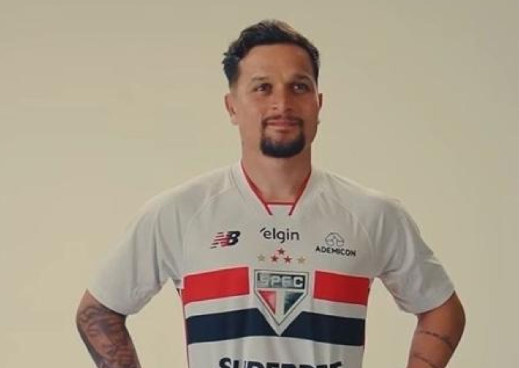 Artur, atacante do São Paulo