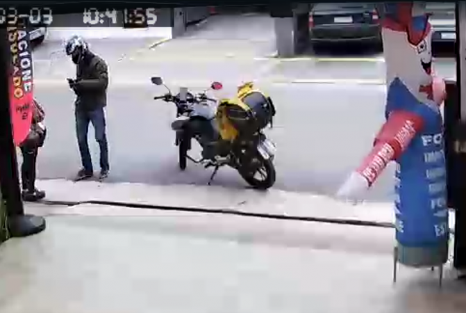 Assalto em frente ao Consulado dos EUA em São Paulo