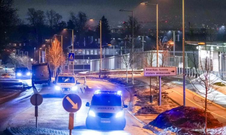 Polícia da Noruega investiga explosão em frente à embaixada dos EUA em Oslo