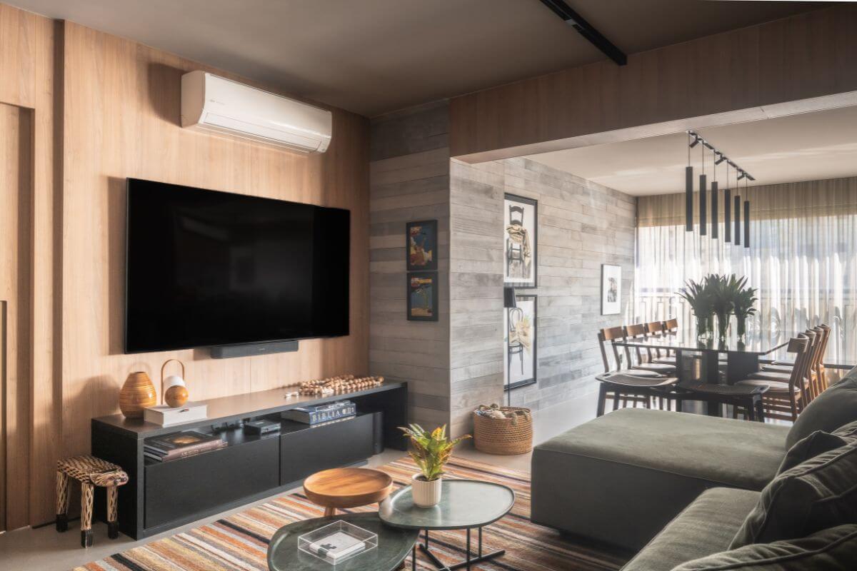 Cortinas blackout deixam os ambientes mais escuros do que as cortinas convencionais 