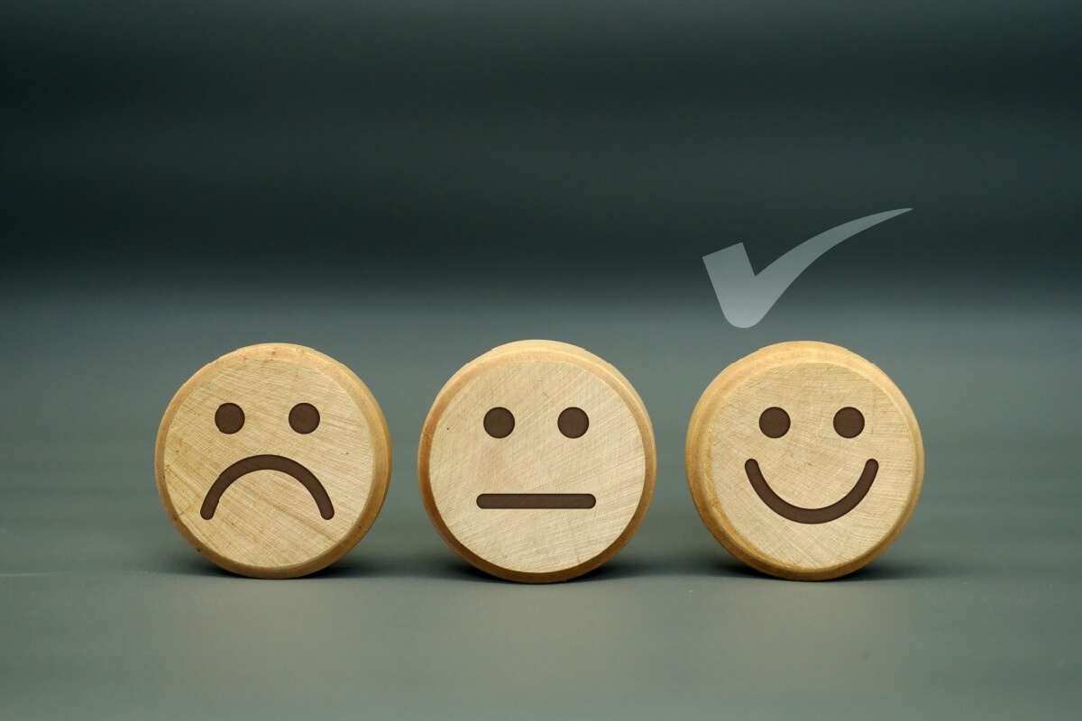 O transtorno bipolar pode impactar diretamente funções cognitivas, influenciando a rotina, o desempenho profissional e as relações pessoais  