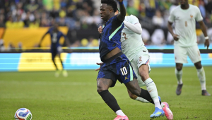 Com Vini Jr. apagado, Brasil perde amistoso contra França por 2 a 1