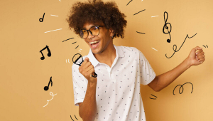 Entenda como cantar em inglês pode melhorar sua pronúncia