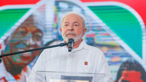 Lula sanciona lei que permite farmácias dentro de supermercados