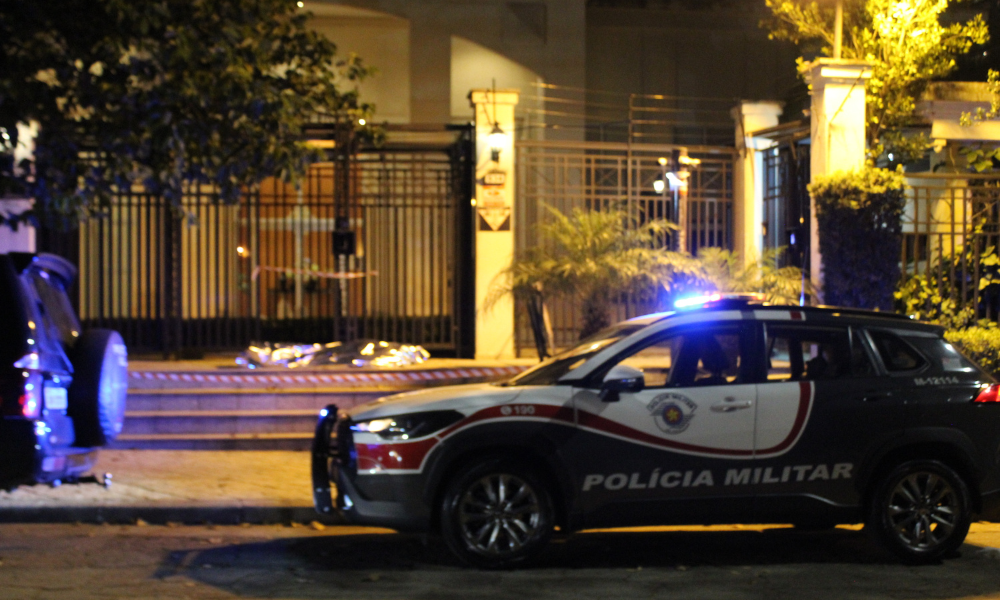 Porteiro foi assassinado a facadas por um colega de trabalho na frente do condomínio de luxo onde ambos prestavam serviço, na Avenida Jurema, no bairro de Moema, na zona sul de São Paulo