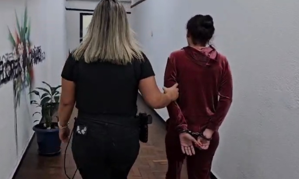 Polícia prende mulher por envolvimento em rede de exploração sexual infantil em SP