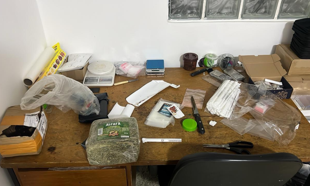 Operação desarticula grupo criminoso acusado de envolvimento com tráfico de drogas