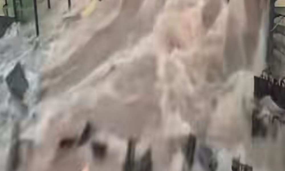 Água inunda academia de crossfit na zona sul de São Paulo