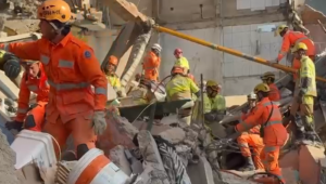 Asilo desaba em BH e deixa ao menos seis mortos; bombeiros buscam vítimas