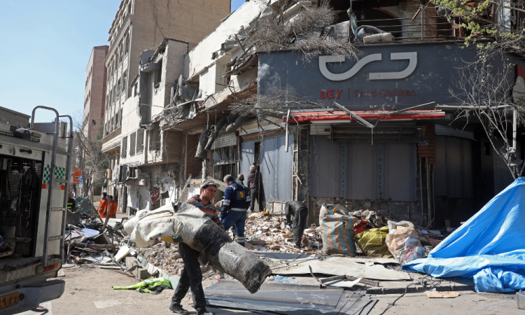 Guerra deixa mais de 3 milhões de deslocados no Irã desde o início do conflito