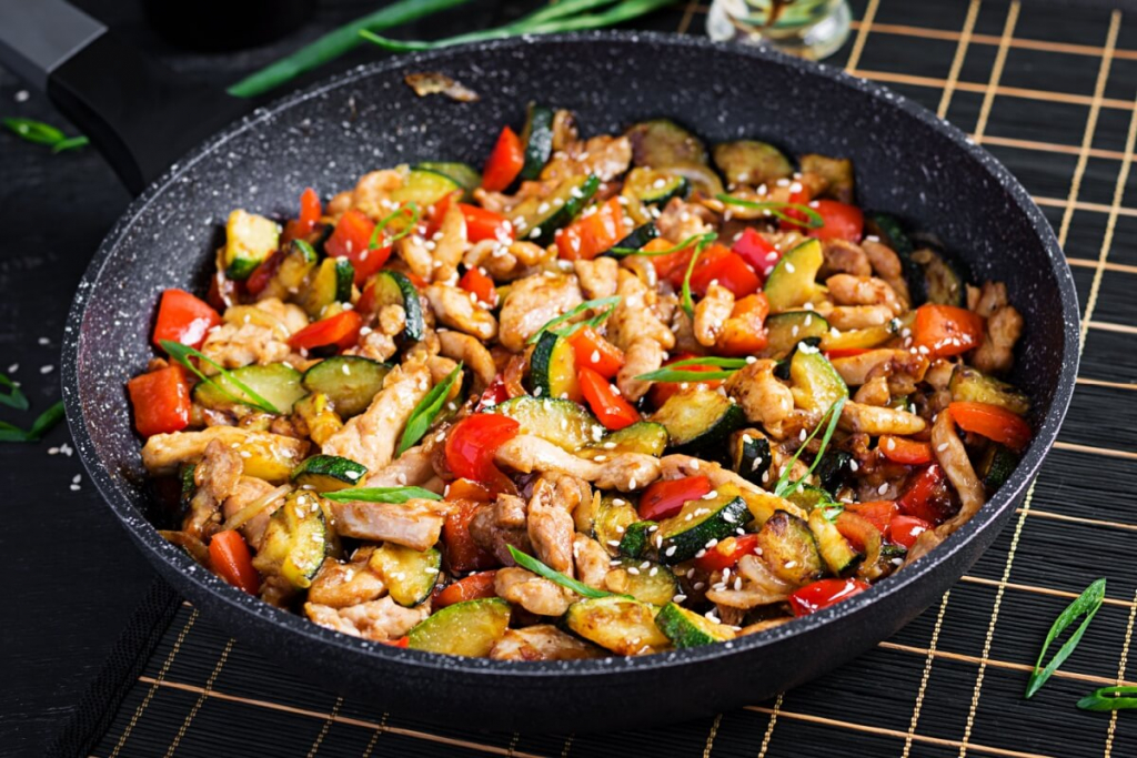 Jantar saudável: 3 receitas leves e práticas para o dia a dia