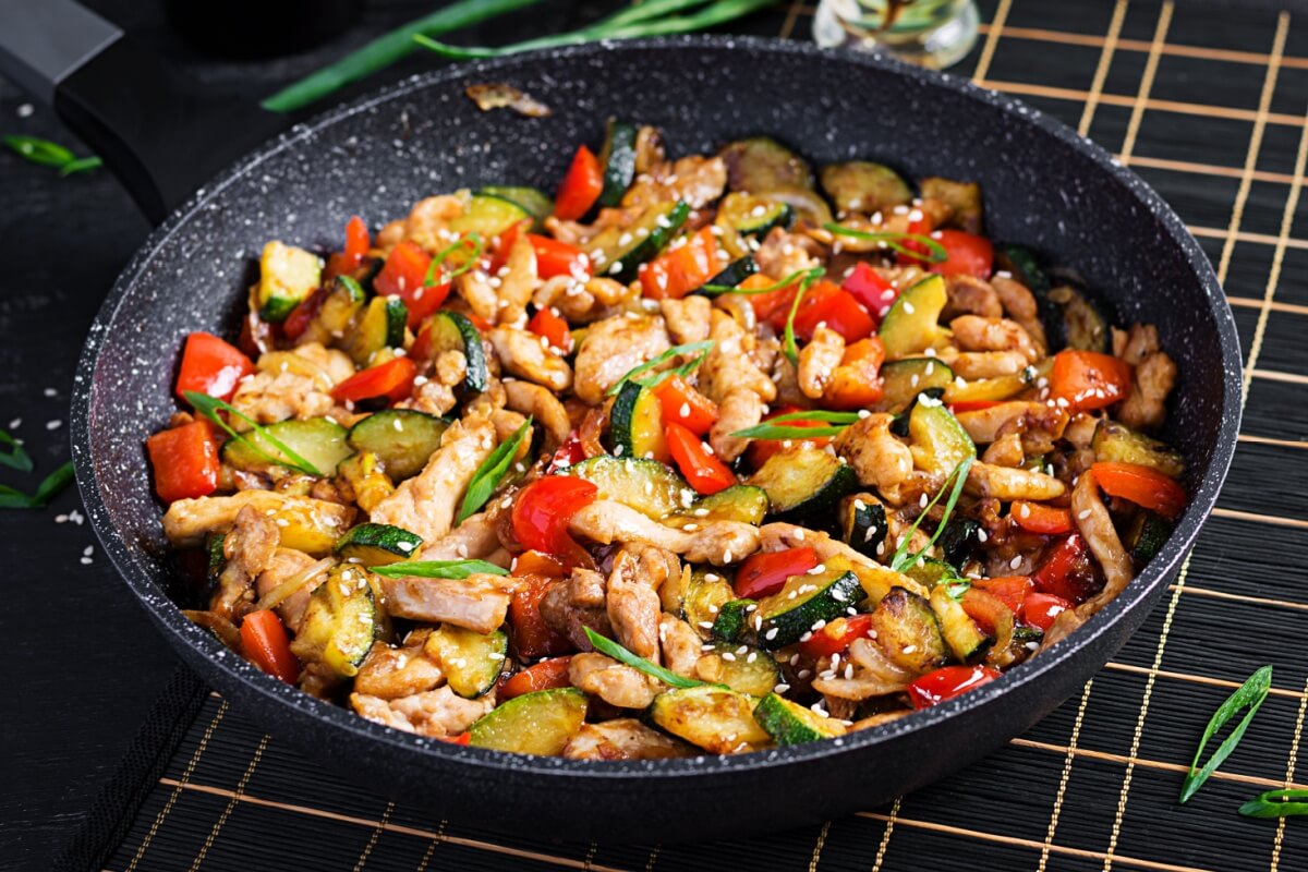 Frango refogado com abobrinha 