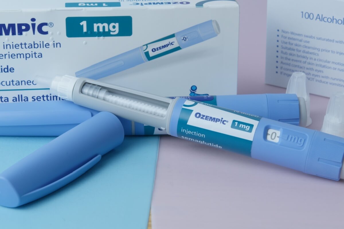 Ozempic e mau hálito: entenda a relação do medicamento com a halitose