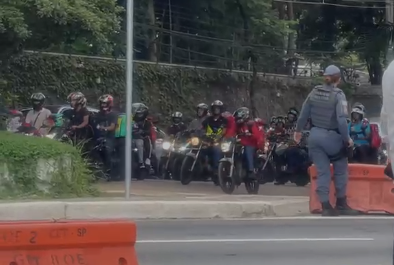 Protesto de Motoboys na região próxima ao Palácio dos Bandeirantes