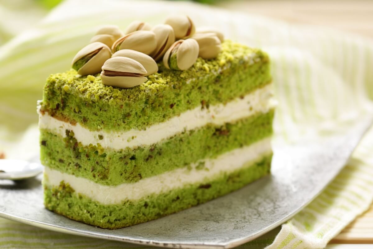 Bolo de pistache com creme 