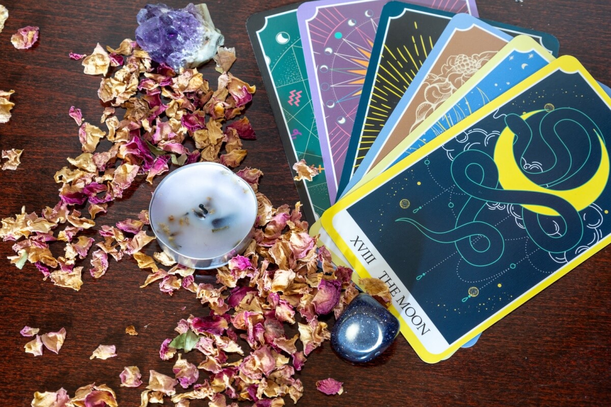 O dia pedirá consciência para romper padrões e seguir com mais autenticidade 