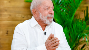 ‘Ninguém fará a gente mudar o Pix’, diz Lula após relatório dos EUA