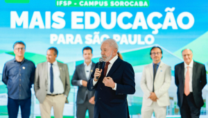 Lula quer incluir inadimplentes do FIES em pacote contra endividamento