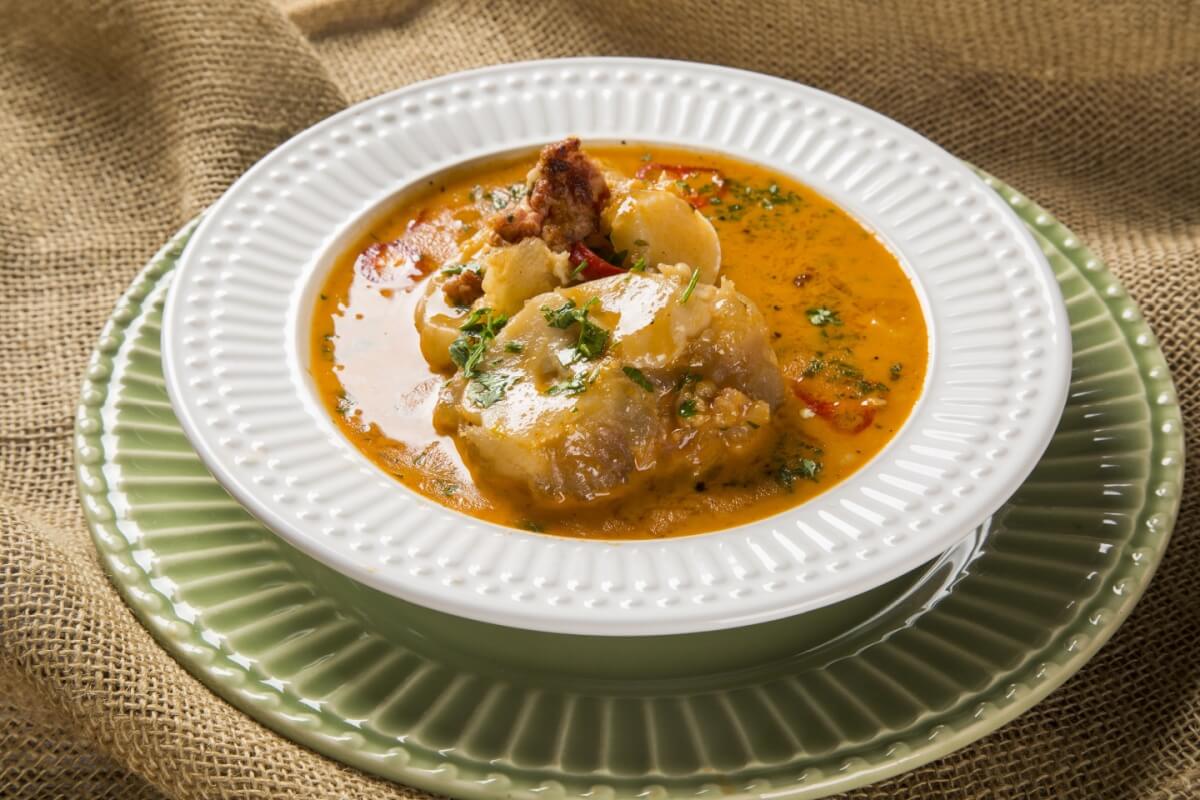 Caldo de mocotó é tradicional na culinária brasileira 