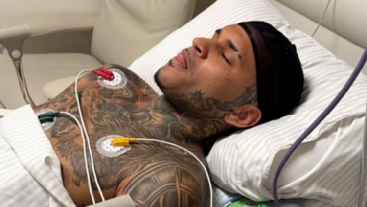 Cantor Anderson Neiff após cirurgia no ombro