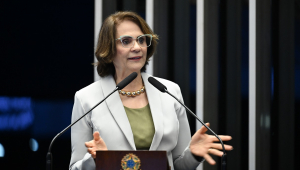 Damares declara apoio à Leila do Vôlei, mas recua e cita Michelle e Bia Kicis para o Senado