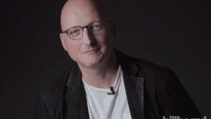 Diretor de documentário sobre Michael Jackson diz que artista ‘era pior do que Epstein’