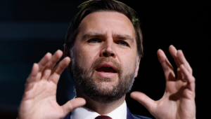 ‘Papa Leão XIV deveria ter cuidado ao falar de teologia’, diz vice dos EUA