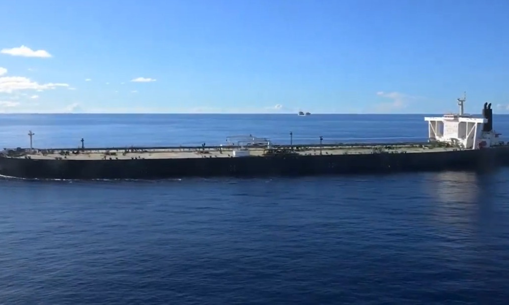 EUA apreendem outro petroleiro associado ao Irã e intensificam tensão em Ormuz